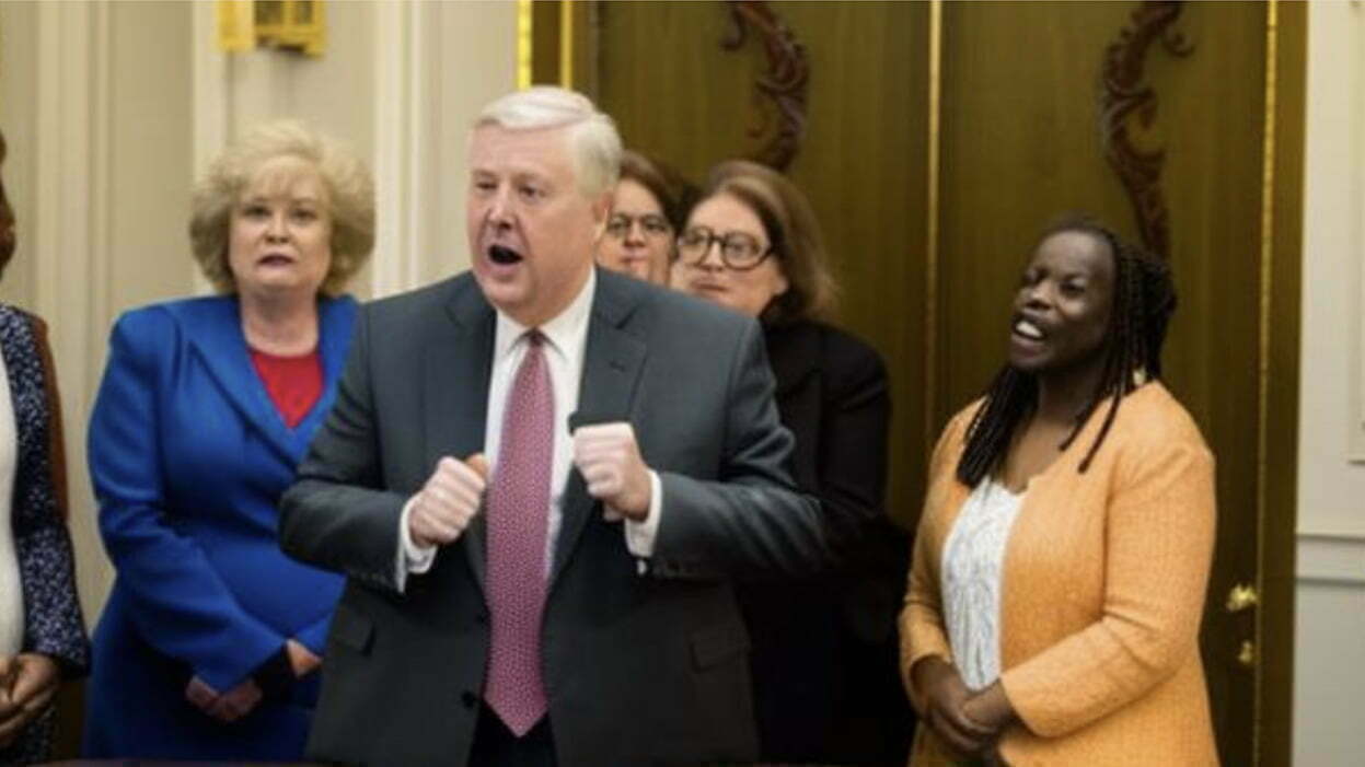 Shrikeshire Mayor Graham Parsnip Addresses His Team